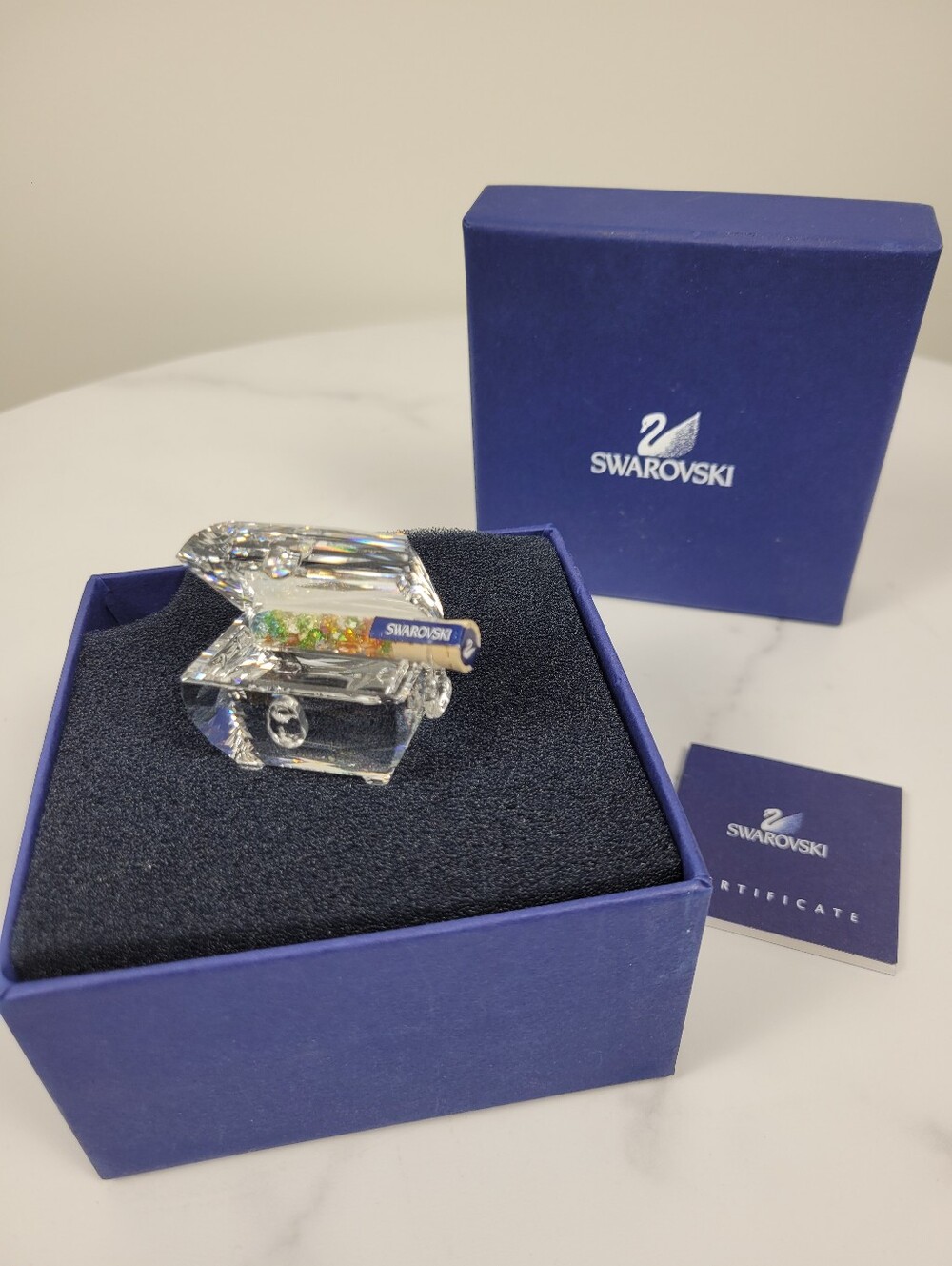 Brand New 2008 Retired Swarovski Treasure Chest Crystal Figurine